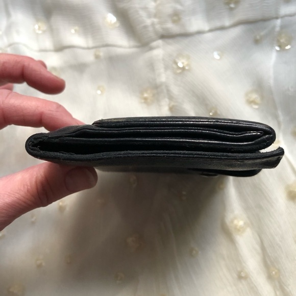 Authentic Chanel Black Leather Wallet - CLASSIC!  Super Soft Vintage EUC - Picture 5 of 15